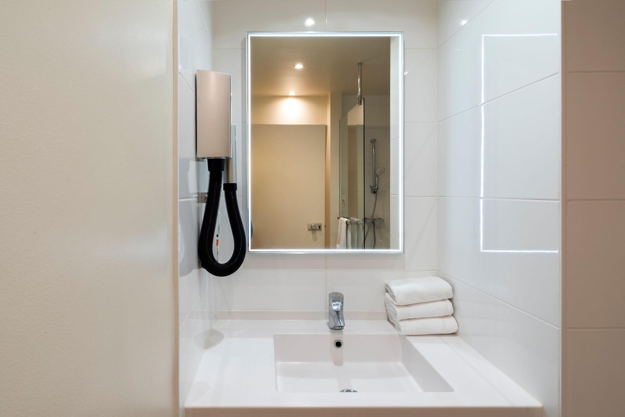Ibis Styles Parc Des Expositions De Villepinte Villepinte  Exterior foto