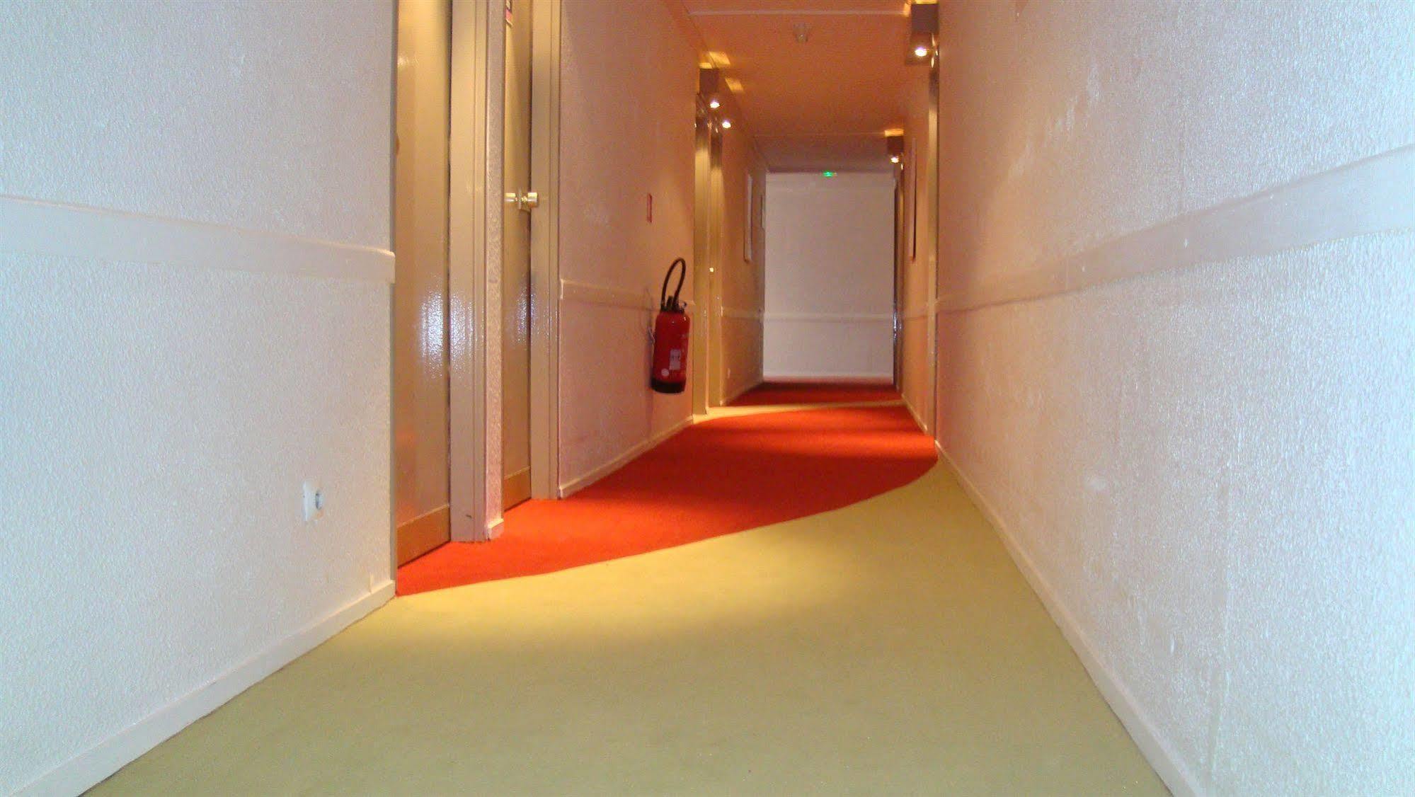 Ibis Styles Parc Des Expositions De Villepinte Villepinte  Exterior foto